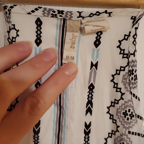 Tribal tank top - Picture 3 of 5